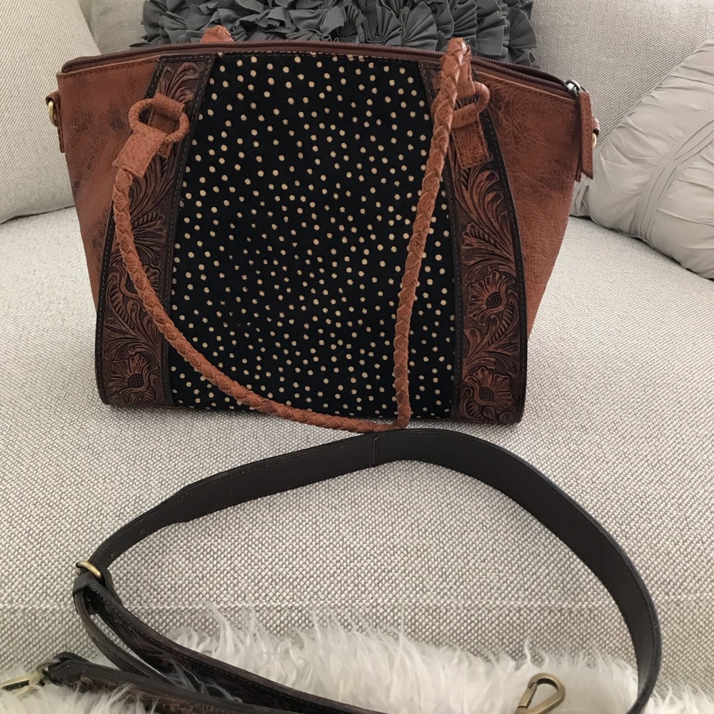 Beautiful American Darling New Tote with extra shoulder strap